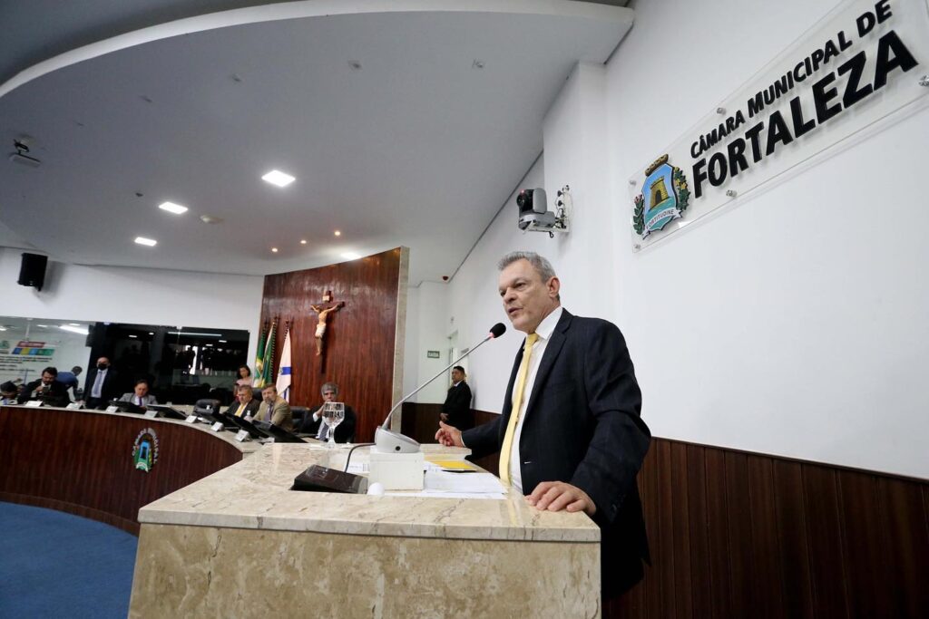 José Sarto participou da cerimônia de reabertura dos trabalhos da CMFOR