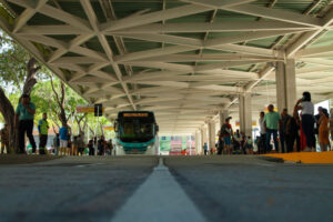 VLTs em Fortaleza, Sobral e Cariri têm operação reforçada no Natal; ônibus  na Capital também