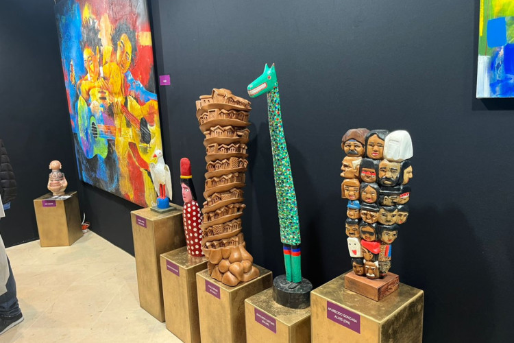 As esculturas expostas retratam as lendas populares e a arte da região do Cariri. Foto: Divulgação/Secult