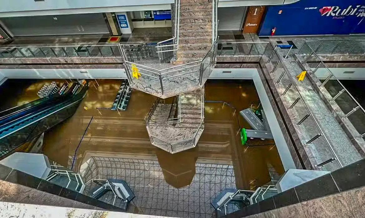 O Aeroporto Internacional Salgado Filho permanece fechado por tempo indeterminado. Foto: Divulgação/ Fraport