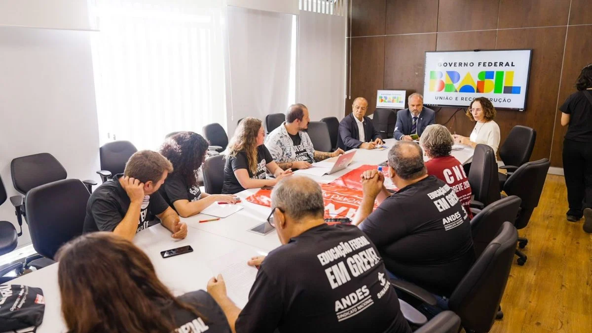 docentes-recusam-proposta-e-governo-reafirma-fim-de-negociacao-sobre-reajuste-salarial