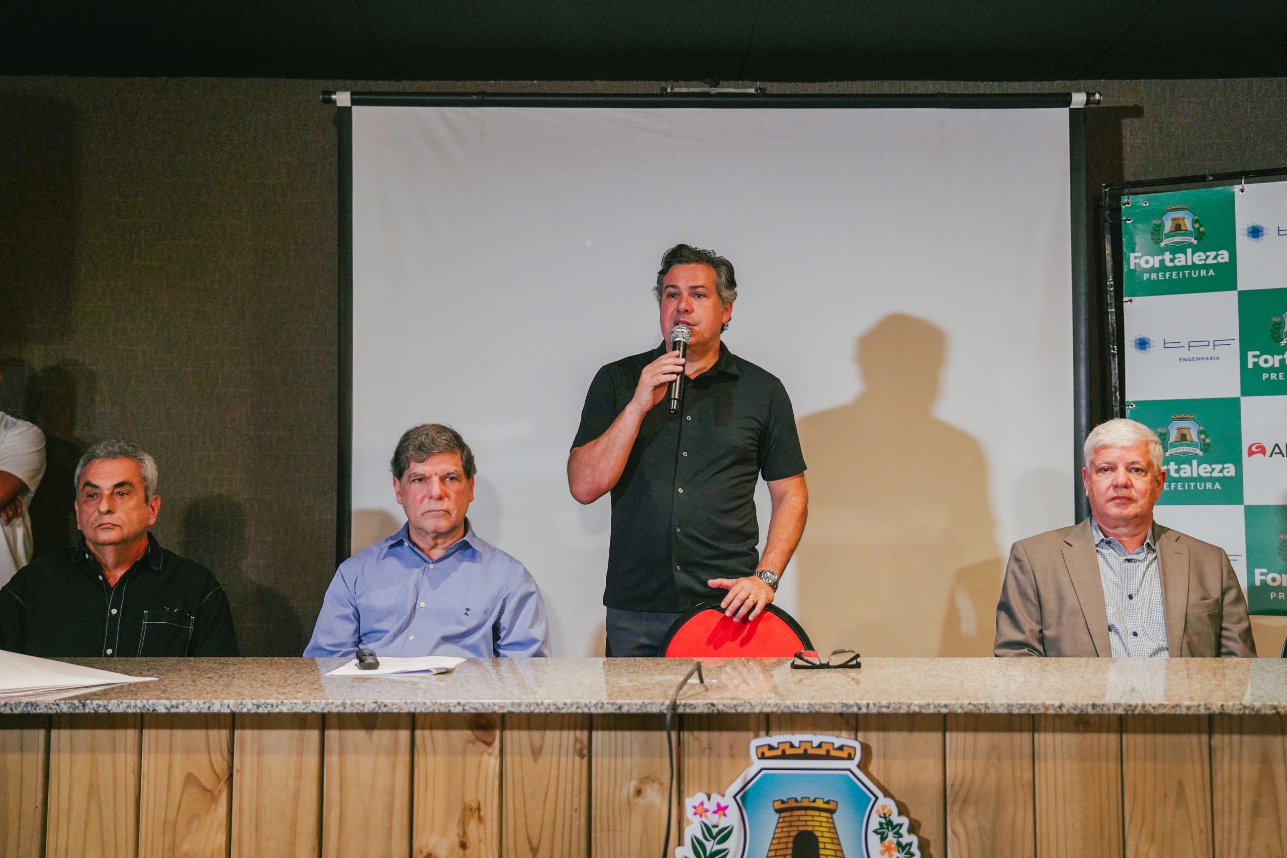 com-investimento-de-r-7-milhoes-prefeitura-de-fortaleza-lanca-novo-plano-municipal-de-saneamento-basico